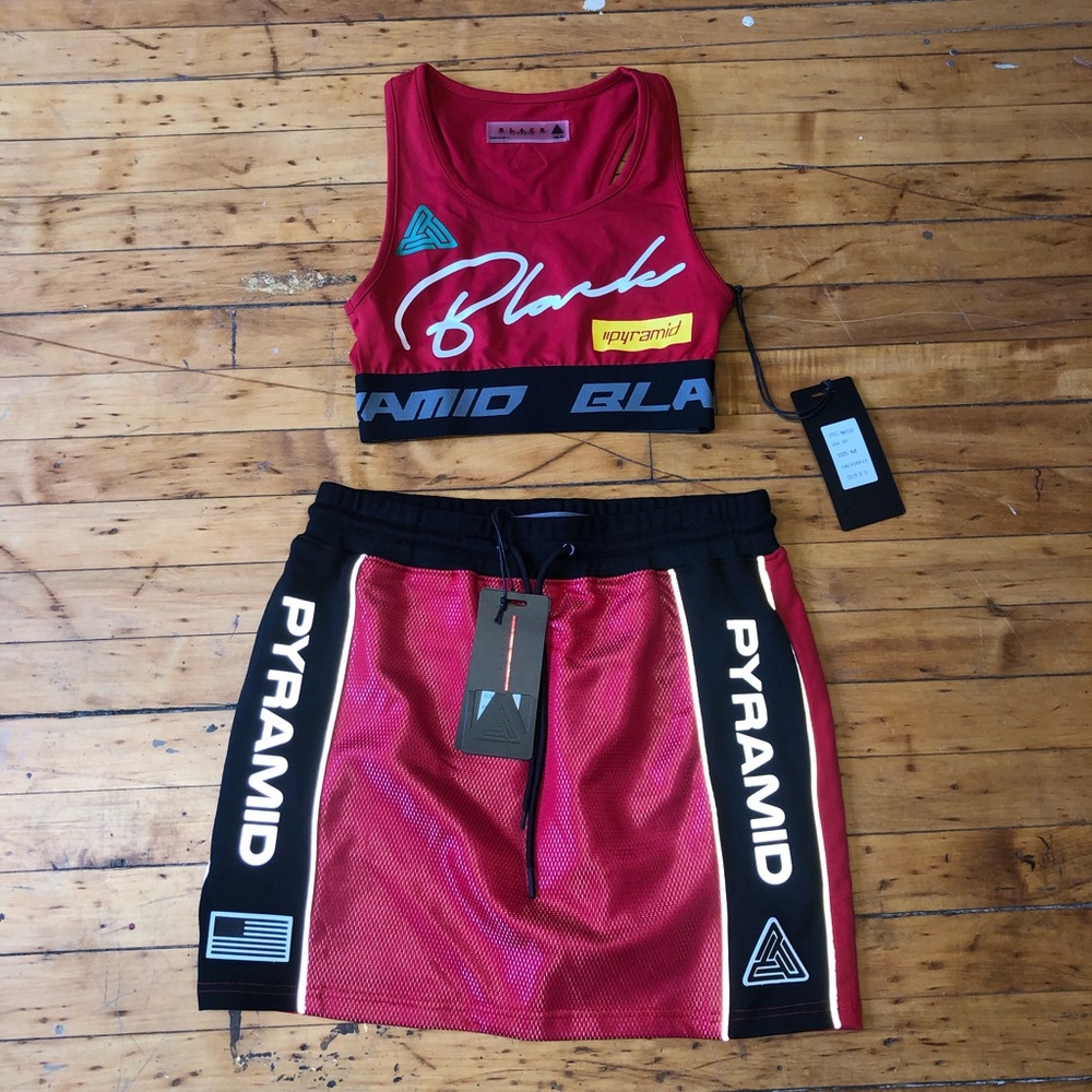 Black Pyramid outfit